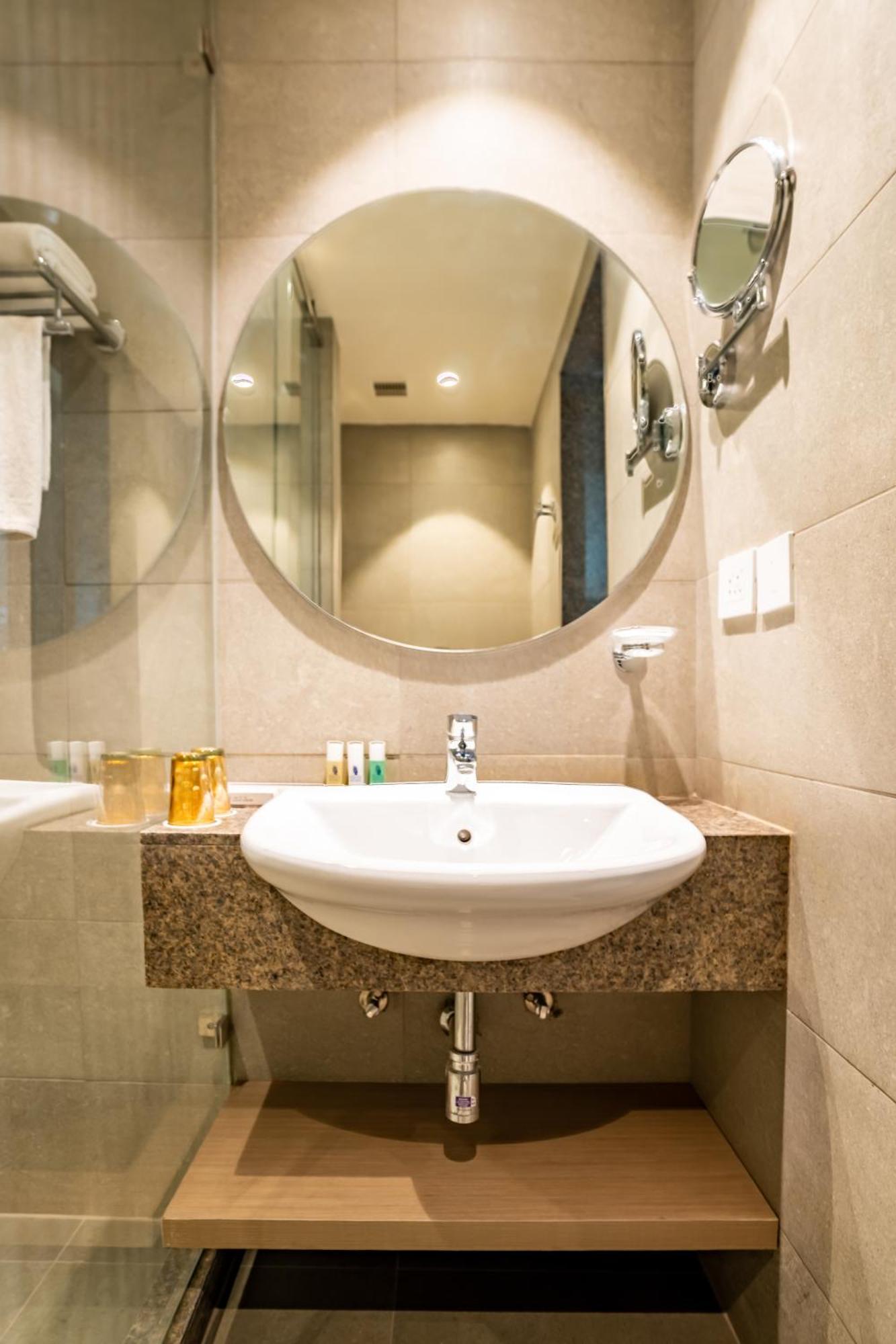 Juesta Residences - Aipl Joy Street, غورغاون المظهر الخارجي الصورة
